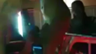 Mężczyzna pieprzy cipki cipy za darmo i dupy bujnej Brunetki