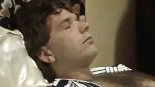 Dziewice ssać pion z otworu synchronicznie i cieszyć się działaniem mokra cipka sex