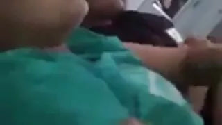 Słodki nastolatek babe fucked w jej małe ćipki tyłek