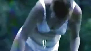 Zmysłowa dziewczyna piszczy młode cipki filmy za darmo podczas seksu